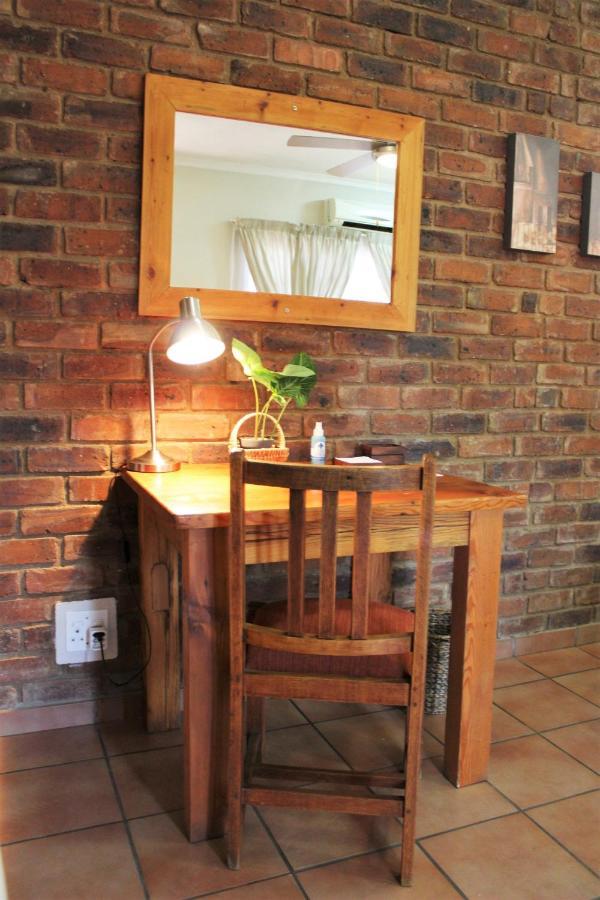 Ngwenya Boutique Hotel Lephalale Kültér fotó