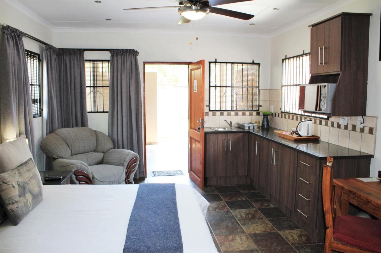 Ngwenya Boutique Hotel Lephalale Kültér fotó