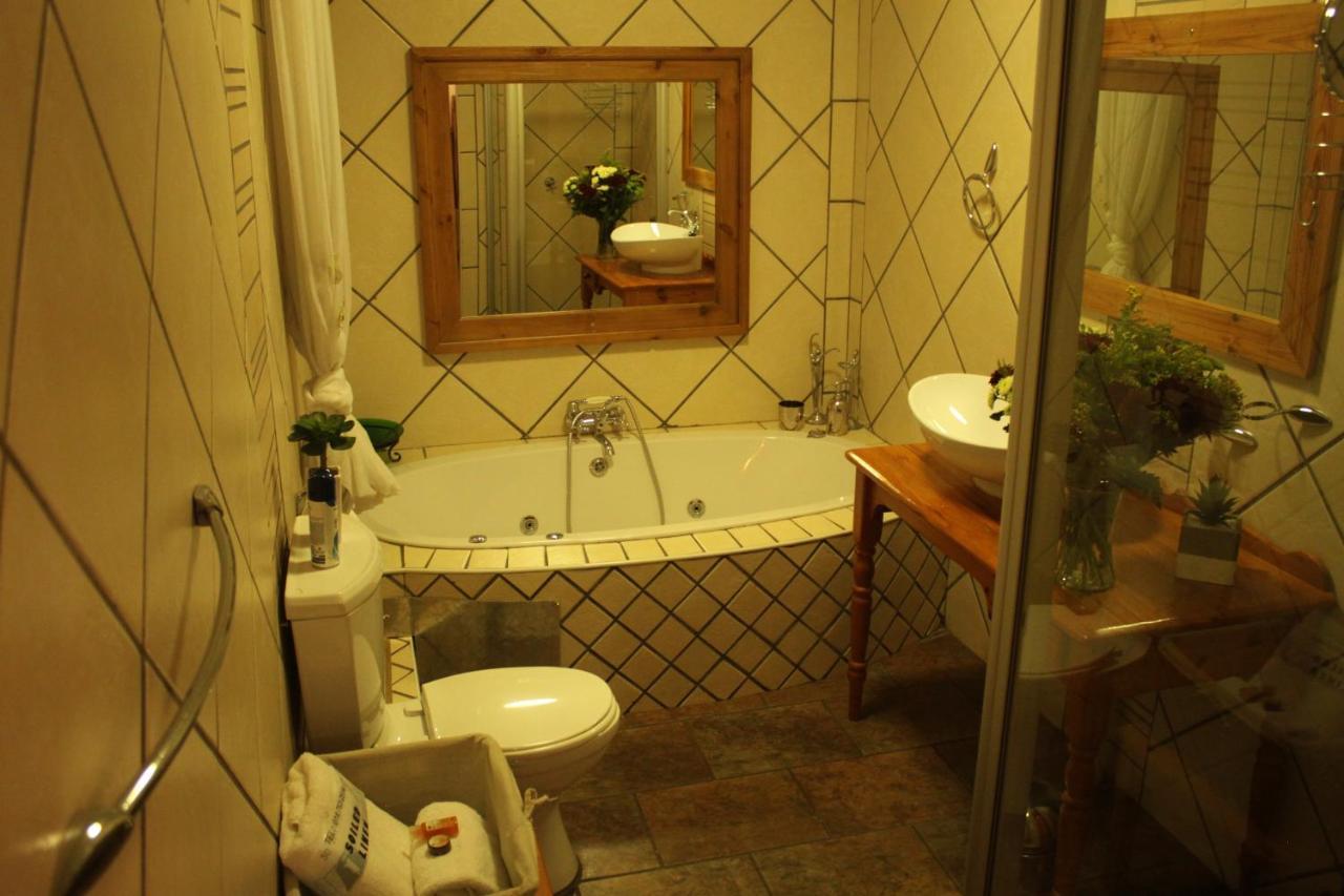 Ngwenya Boutique Hotel Lephalale Kültér fotó